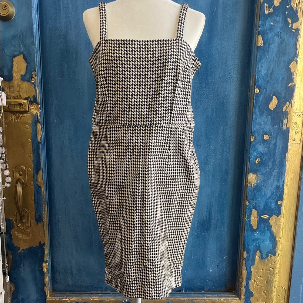Cotton Elegant Black and White Houndstooth Midi Dress